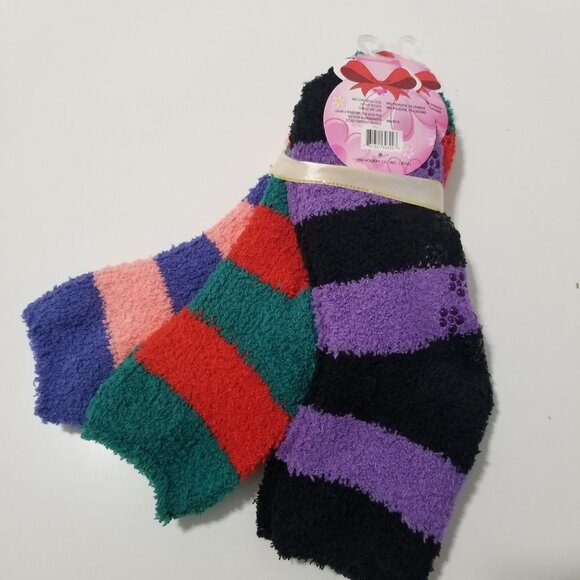 NWT MOPAS 3Pack Ladies' Soft and Cozy Winter Plush Gripper Socks Size 9-11 - Picture 7 of 7